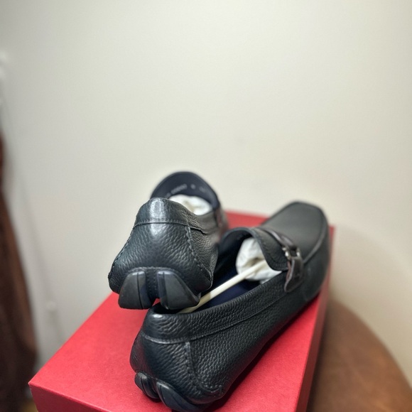 Salvatore Ferragamo Black Loafers with Brown Metal Buckle - Picture 4 of 13